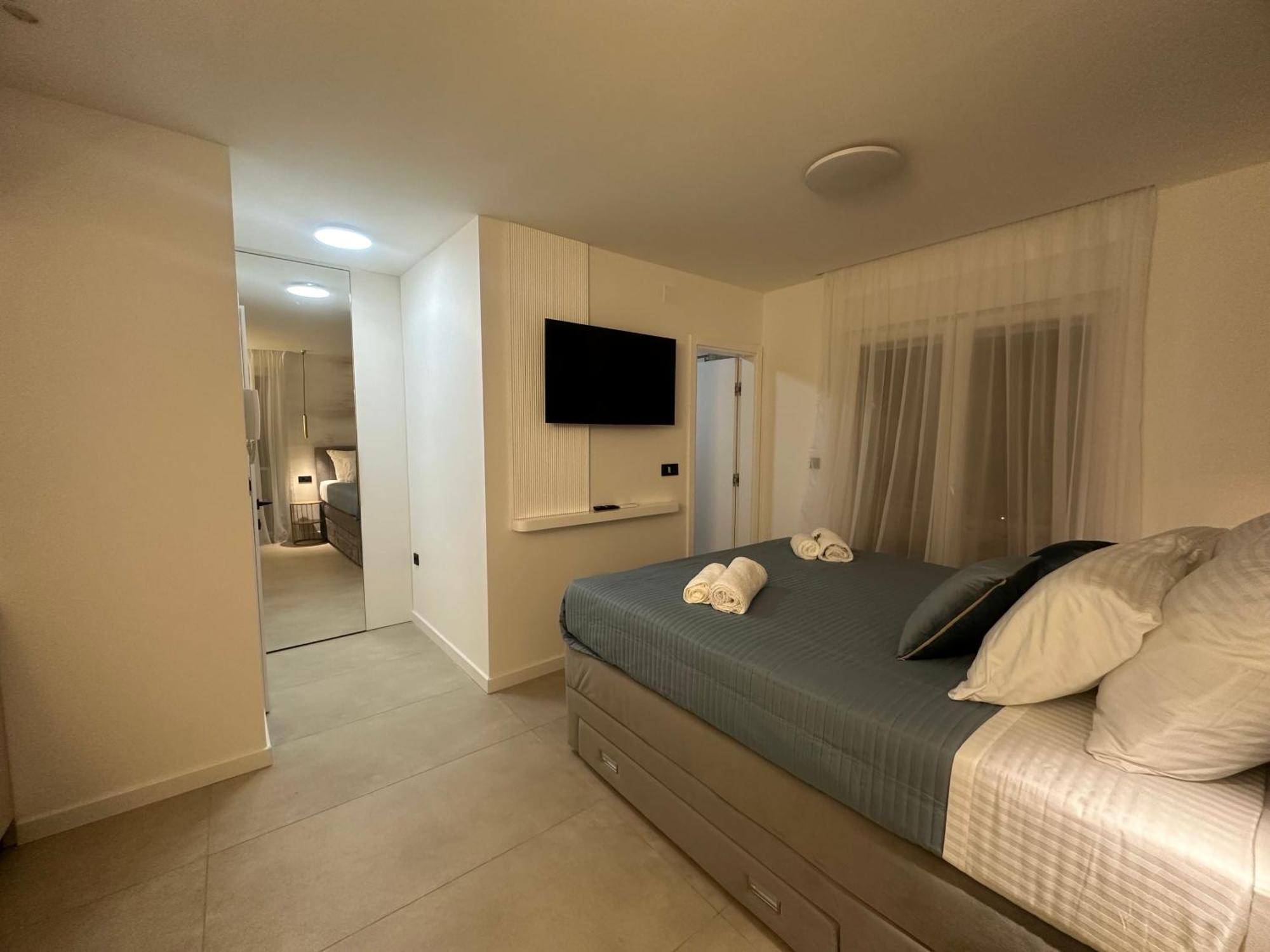 Amaro Luxury Room & Studio Apartman With Balcony Zadar Eksteriør billede
